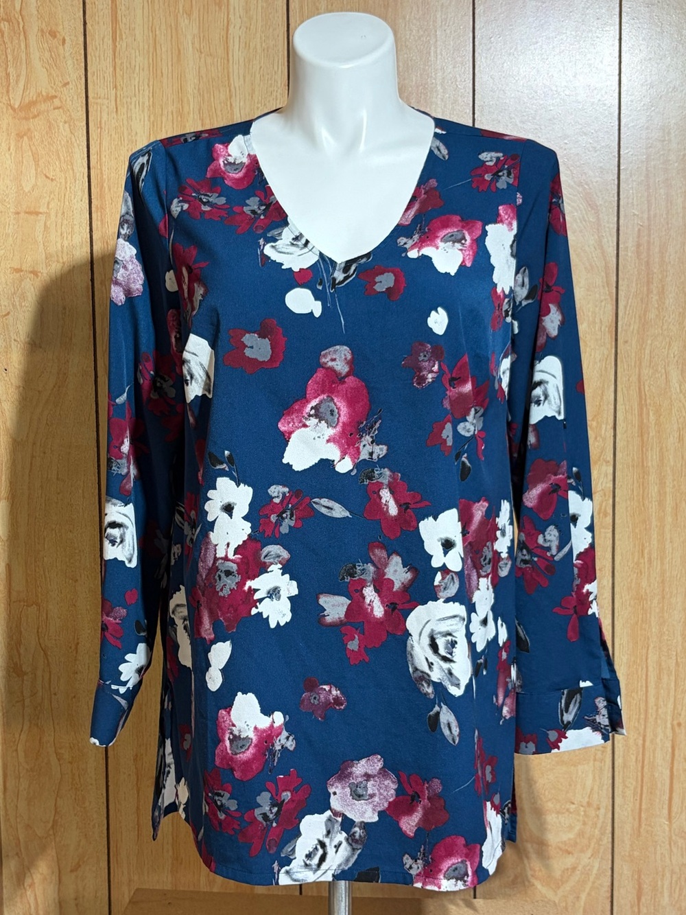 Lane Bryant Navy Floral V-Neck Long Sleeve Blouse SZ - 14/16